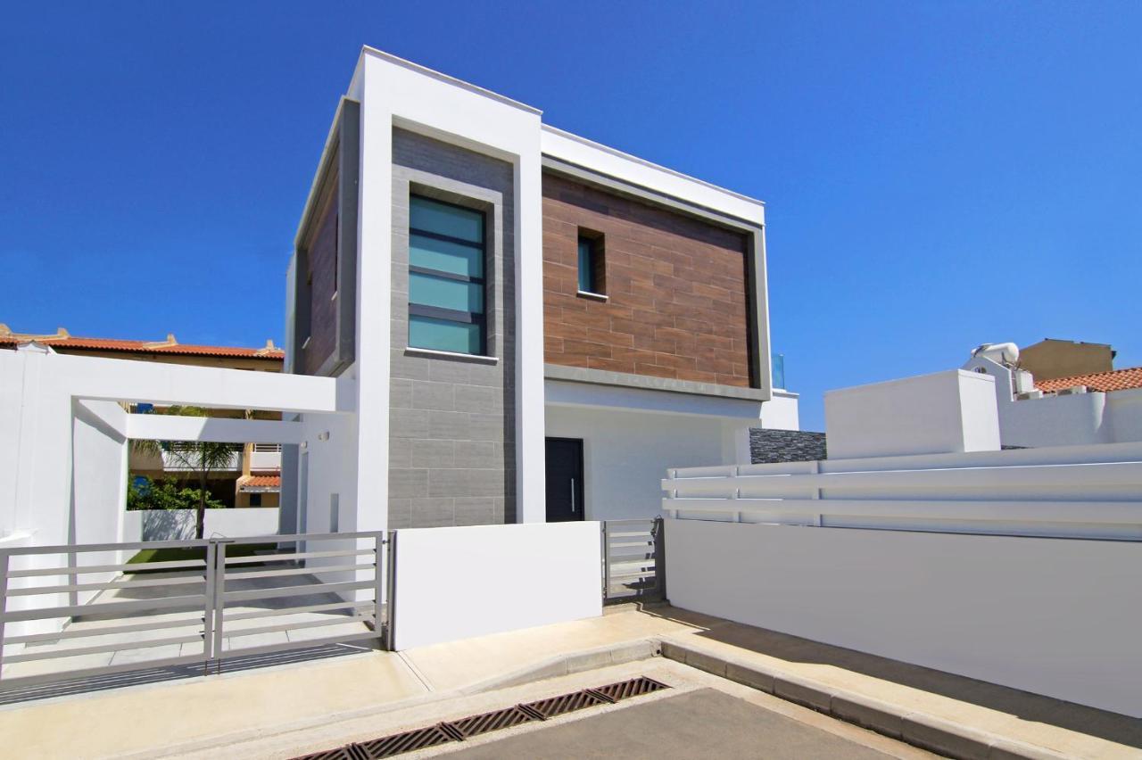 Villa Megan โปรทาราส ภายนอก รูปภาพ