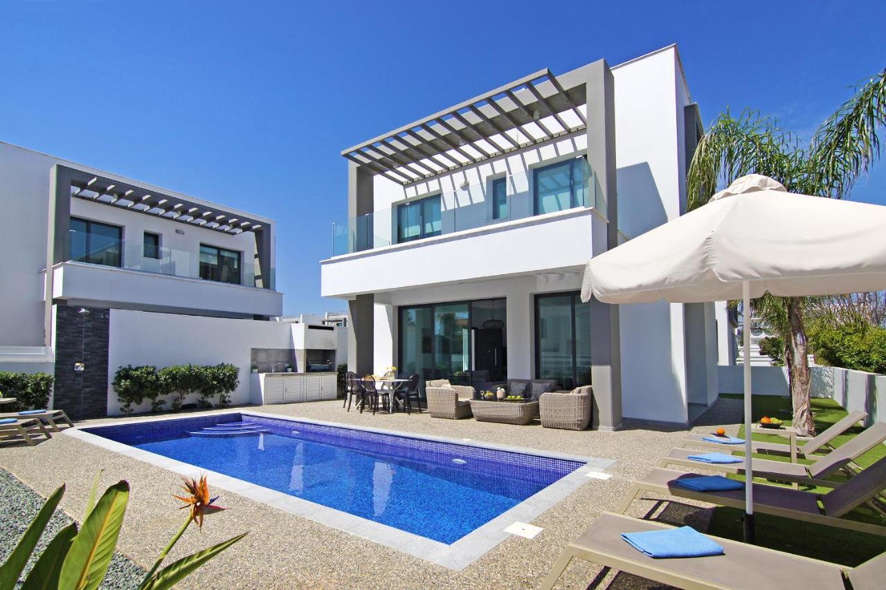 Villa Megan โปรทาราส ภายนอก รูปภาพ