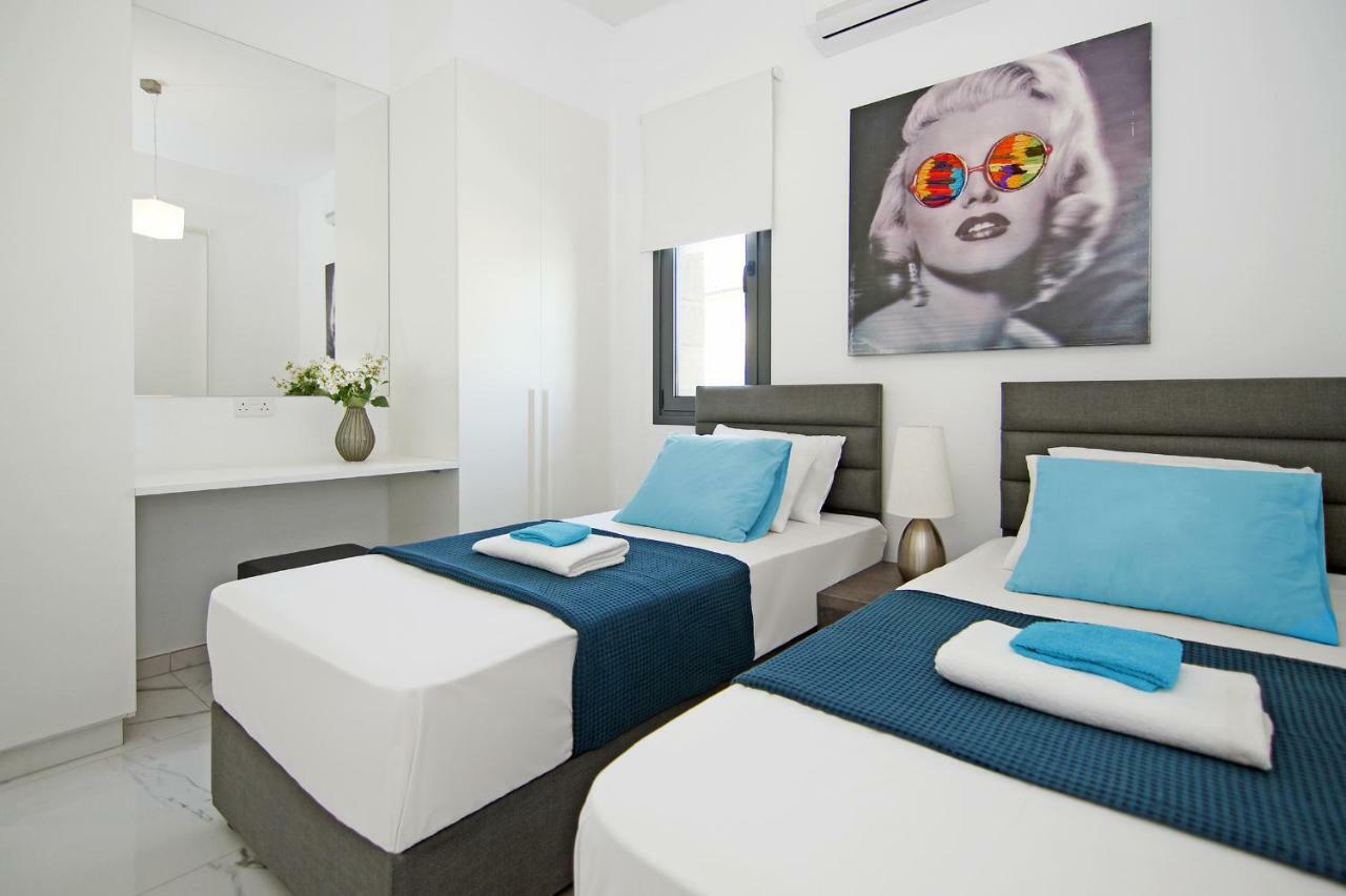 Villa Megan โปรทาราส ภายนอก รูปภาพ